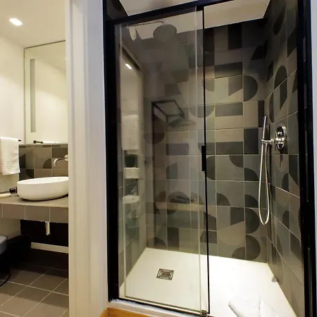 Youroom Vite 4*